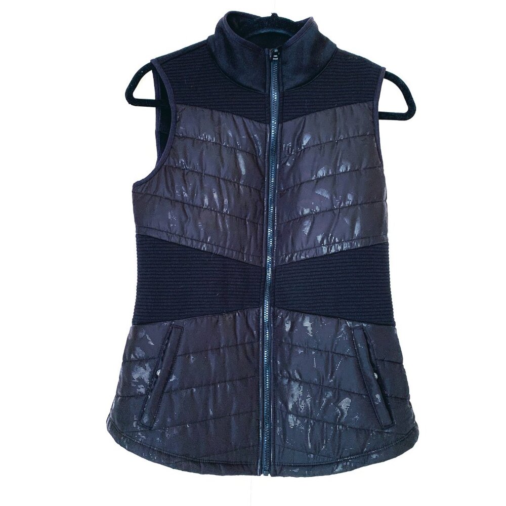 FILA VEST Quilted Discreet Shimmer Front Zip Tailored Fit